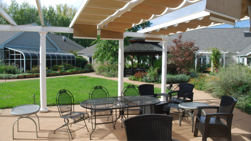 outside patio furniture 
