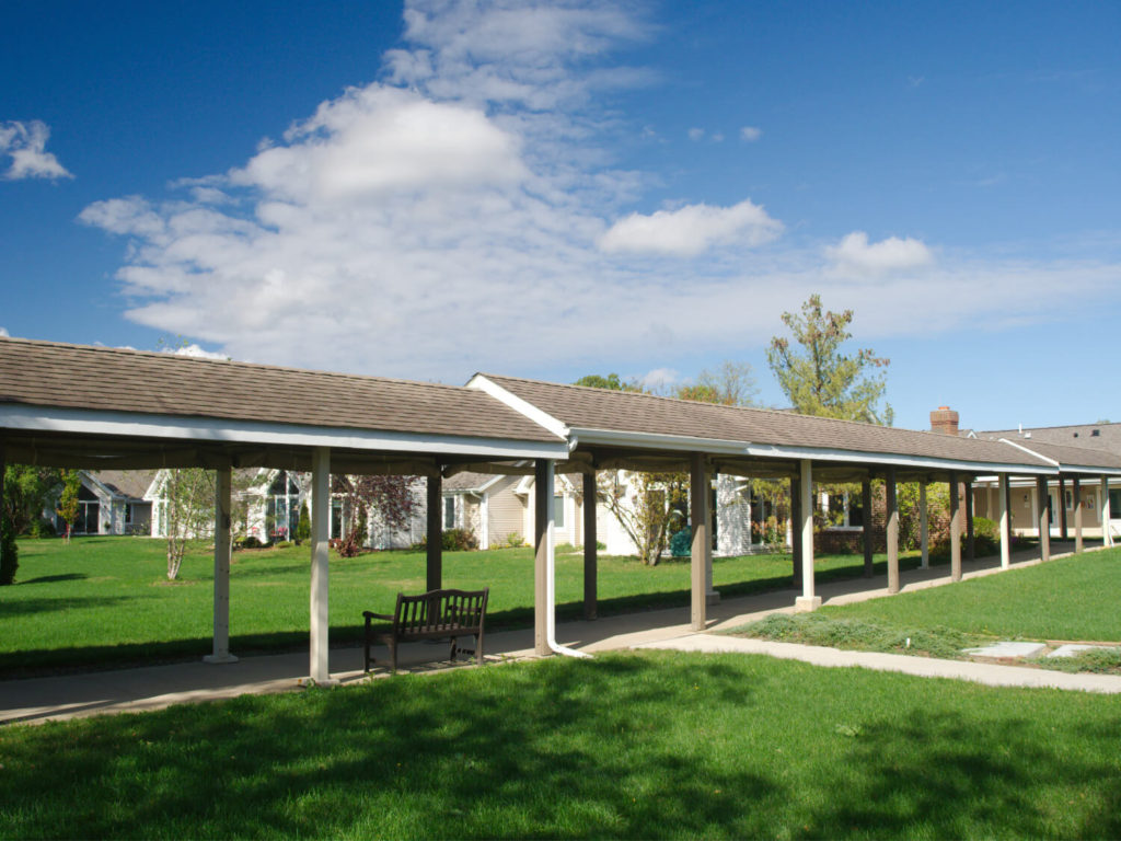 covered walkway 