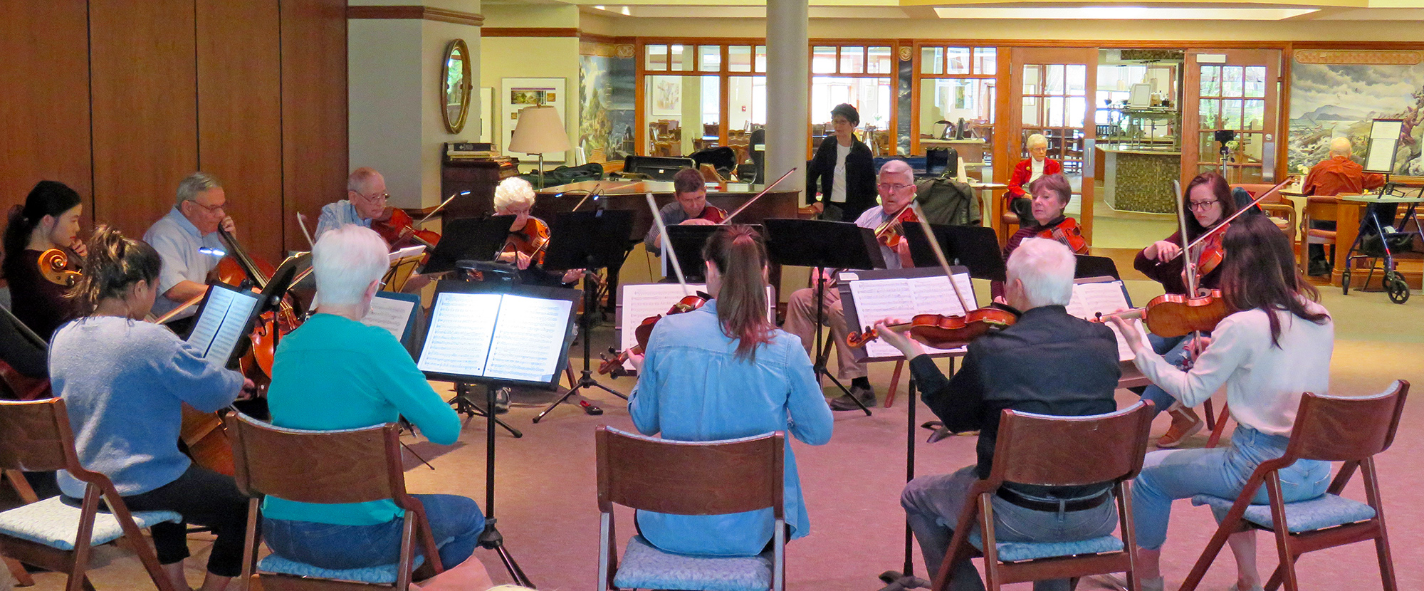 Kendal residents Oberlin students perform music