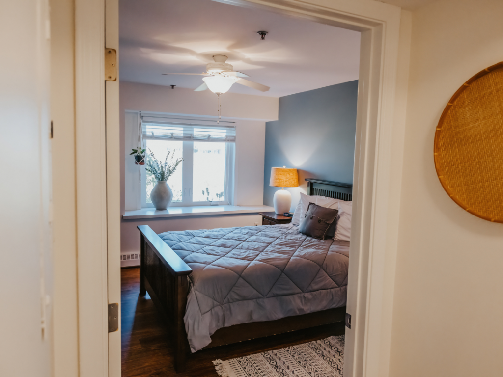 bedroom 