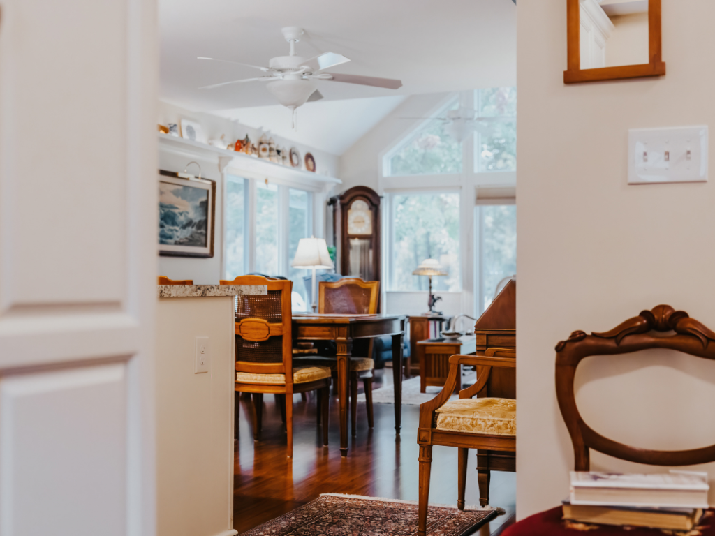 dining chairs 
