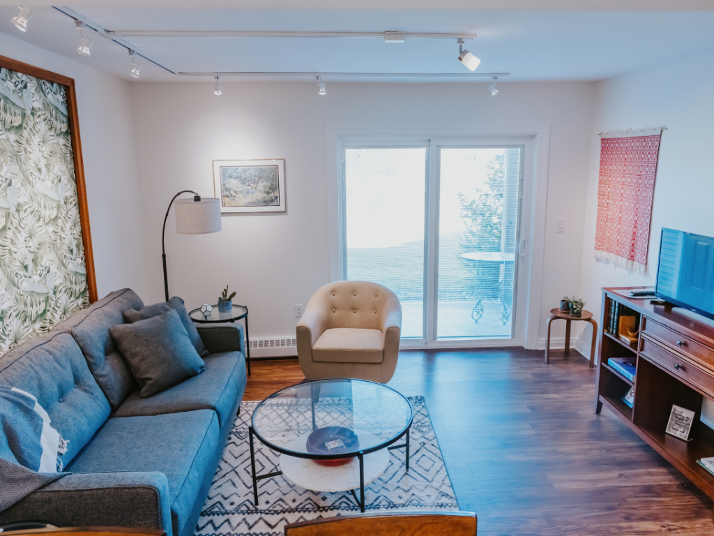 living room 