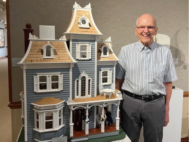 Dick and his dollhouse